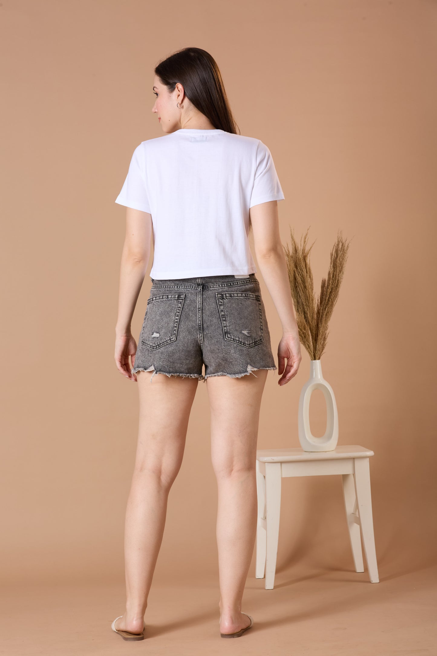 MUNCHKIN Shorty Cropped T-Shirt | Organic Cotton