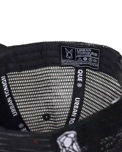 Black-Red net Unisex Trucker Cap (Foam Red Crown)